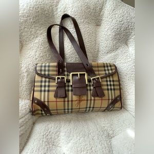 Burberry vintage shoulder bag